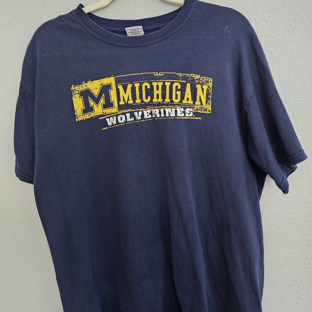 Gildan Michigan Wolverines Blue Tee, Large